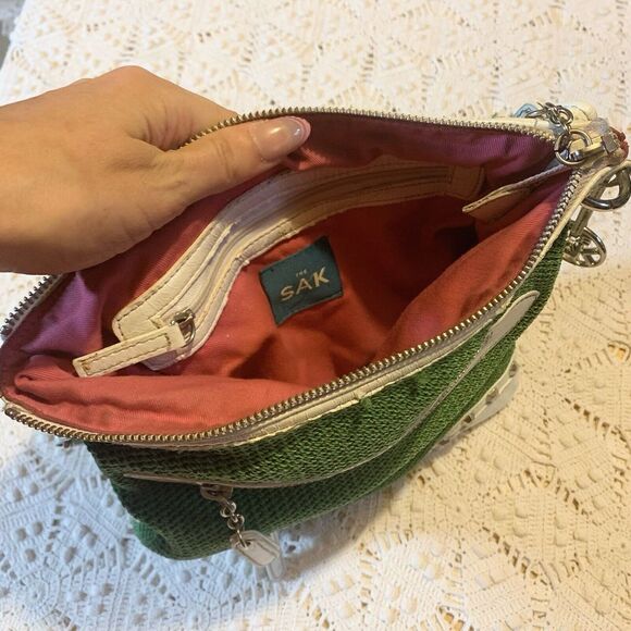 The Sak - Fossil - Bright Kelly Green Shoulder Bag Hot Pink Lining Y2K Studded - Picture 3 of 10